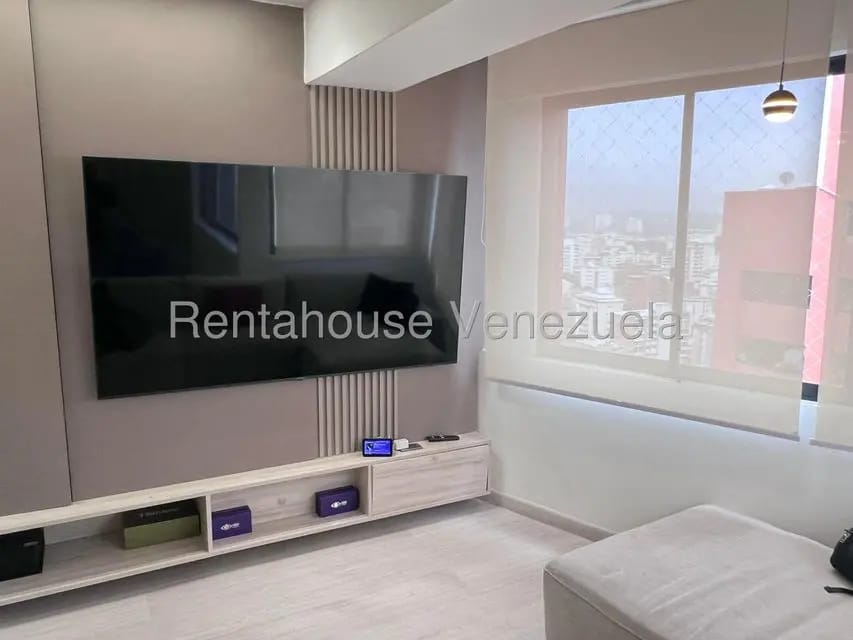 Apartamento (Penthouse) en Venta en La Florida, Distrito Metropolitano - 9