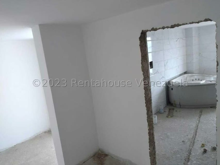 Apartamento (Penthouse) en Venta en Valle Blanco, Carabobo - 37