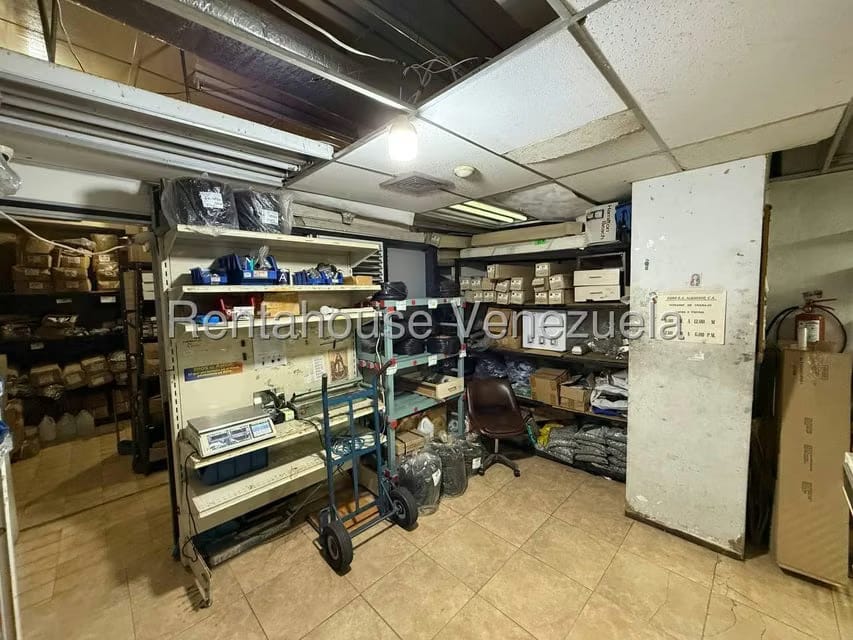 Comercial (Local Comercial) en Venta en Santa Eduvigis, Distrito Metropolitano - 16