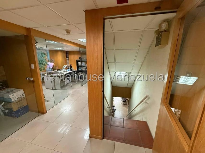 Comercial (Local Comercial) en Venta en Santa Eduvigis, Distrito Metropolitano - 21