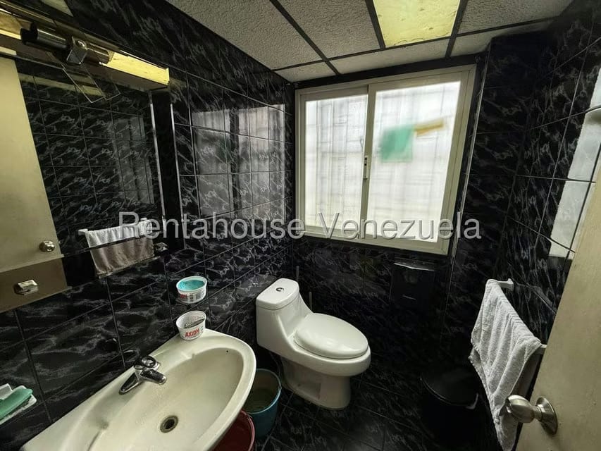 Comercial (Local Comercial) en Venta en Santa Eduvigis, Distrito Metropolitano - 35