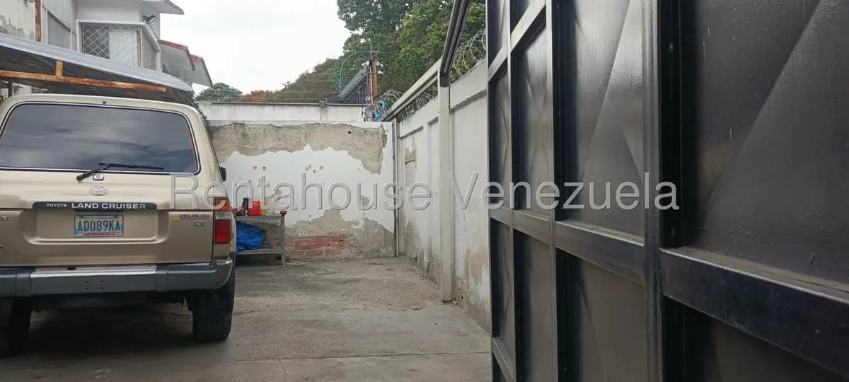 Casa (1 Nivel) en Alquiler en Santa Monica, Distrito Metropolitano - 25
