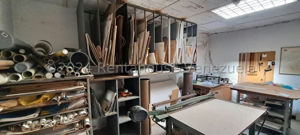 Comercial (Local Comercial) en Venta en La Florida, Distrito Metropolitano - 25