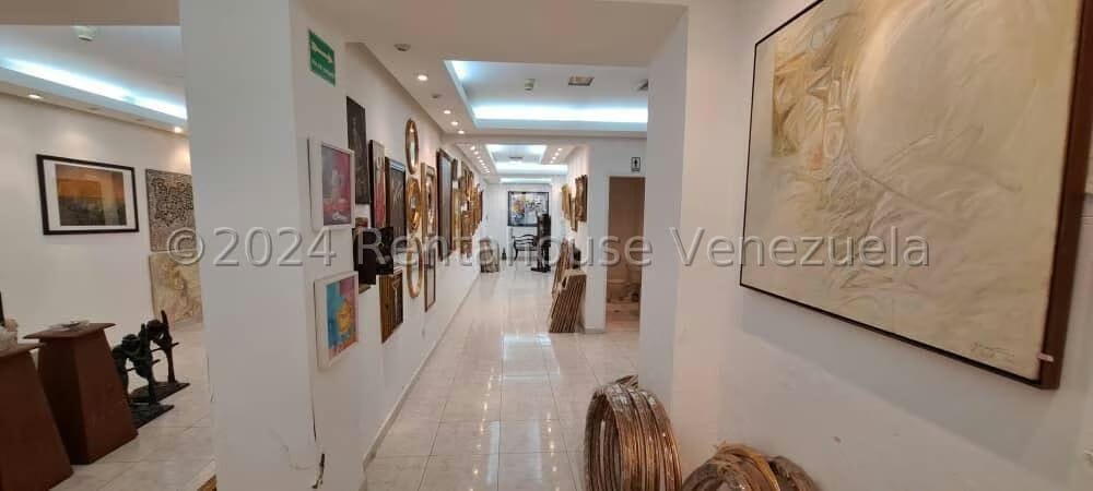 Comercial (Local Comercial) en Venta en La Florida, Distrito Metropolitano - 31