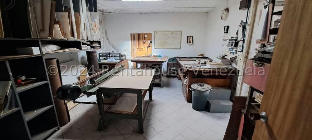 Comercial (Local Comercial) en Venta en La Florida, Distrito Metropolitano - 9