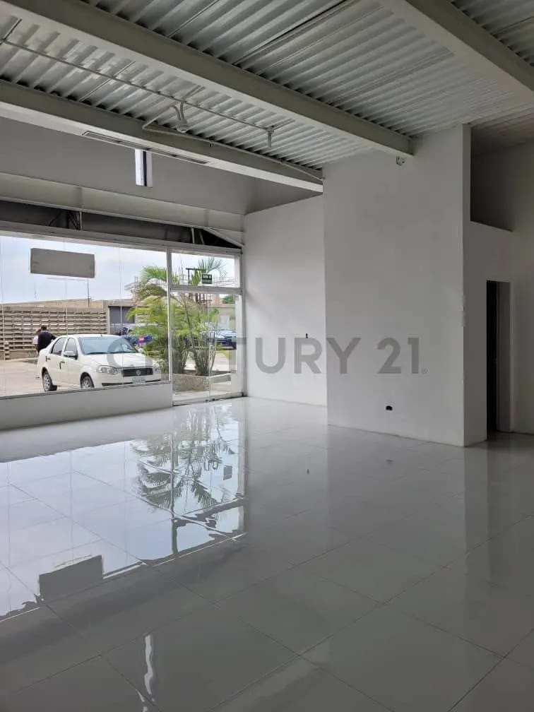 Local Comercial en Planta Baja C C PAO'S - 5