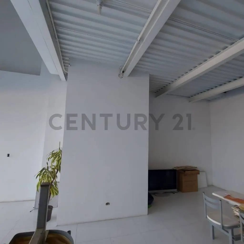 Local Comercial en Planta Baja C C PAO'S - 6