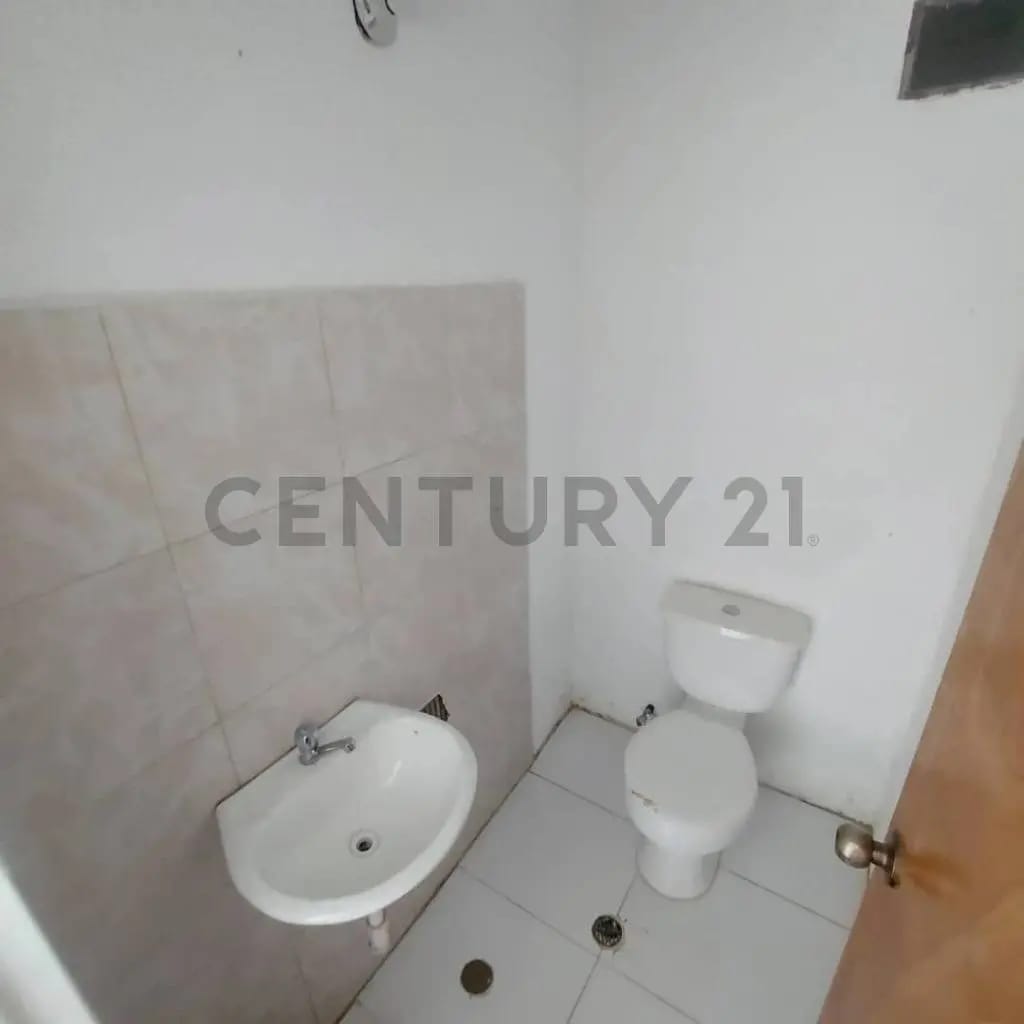 Local Comercial en Planta Baja C C PAO'S - 7