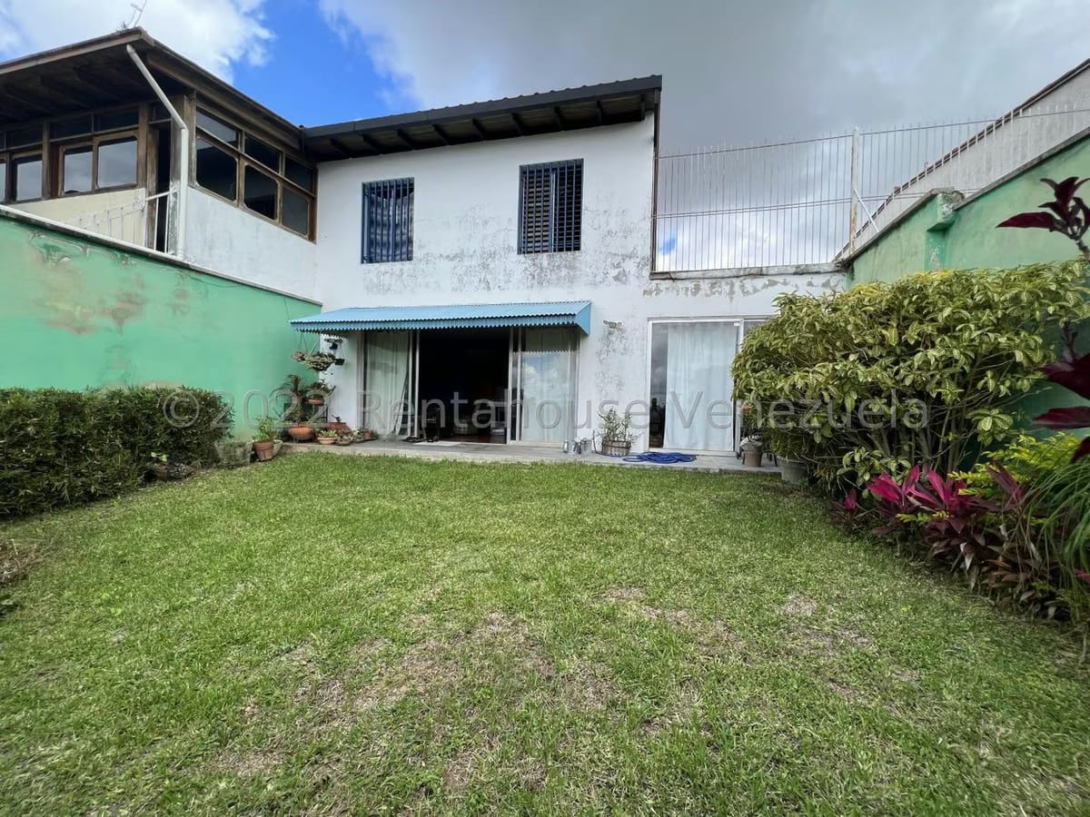 CASA EN VENTA-SELENE MARIN NOBREGA- MLS#23-2257
