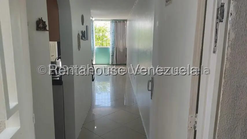 Apartamento (1 Nivel) en Alquiler en La Rosa, Miranda - 2