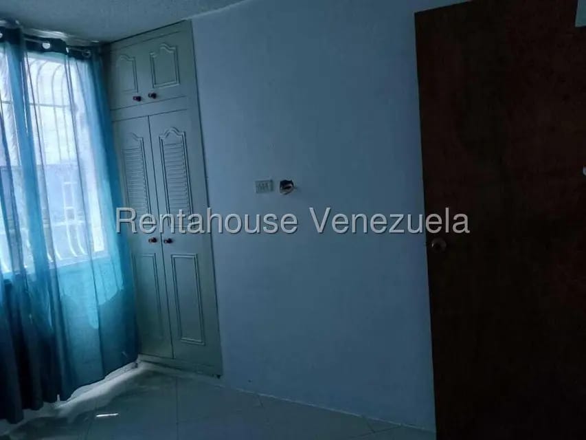 Apartamento (1 Nivel) en Alquiler en La Rosa, Miranda - 11