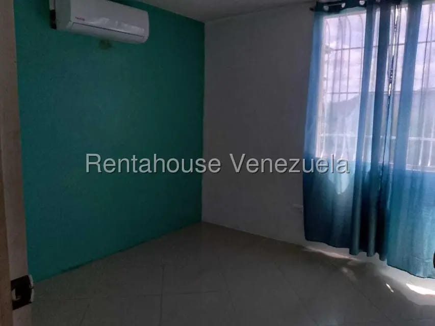 Apartamento (1 Nivel) en Alquiler en La Rosa, Miranda - 12