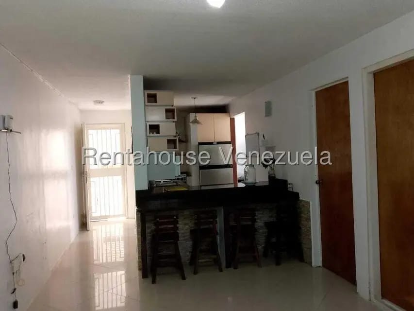 Apartamento (1 Nivel) en Alquiler en La Rosa, Miranda - 4