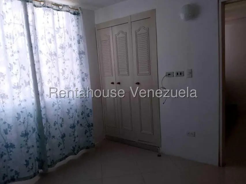 Apartamento (1 Nivel) en Alquiler en La Rosa, Miranda - 8