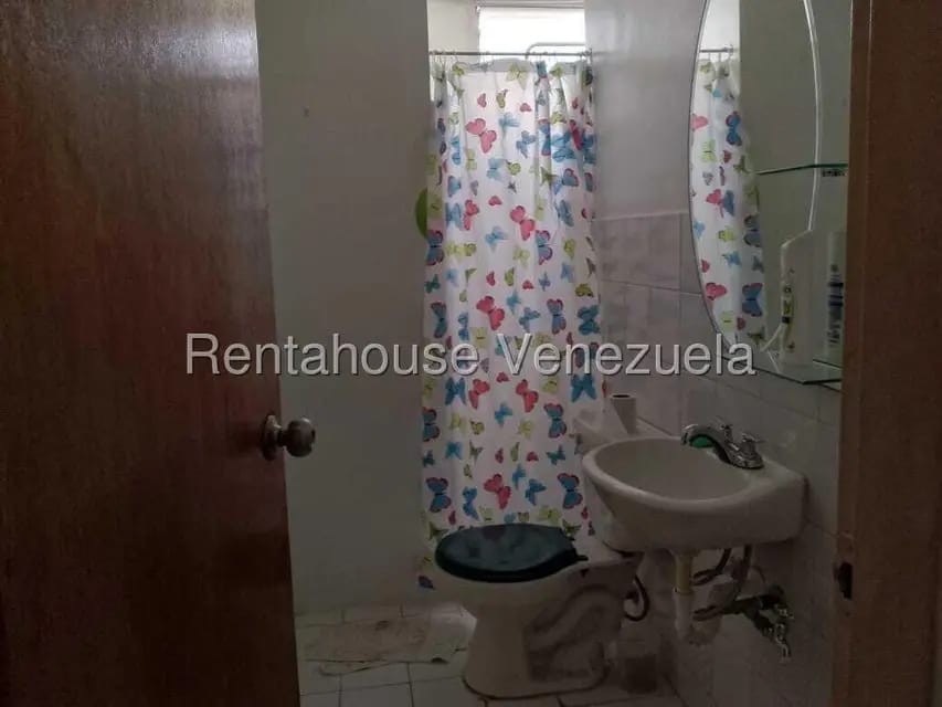 Apartamento (1 Nivel) en Alquiler en La Rosa, Miranda - 10