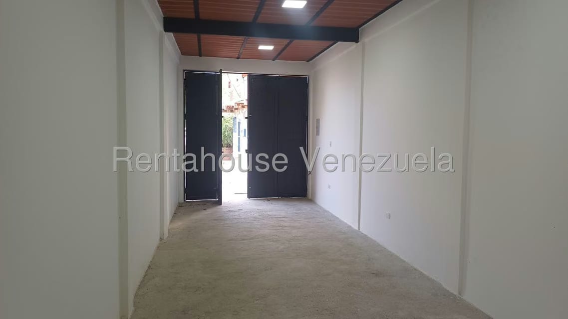 Comercial (Local Comercial) en Alquiler en Ruiz Pineda, Miranda - 2