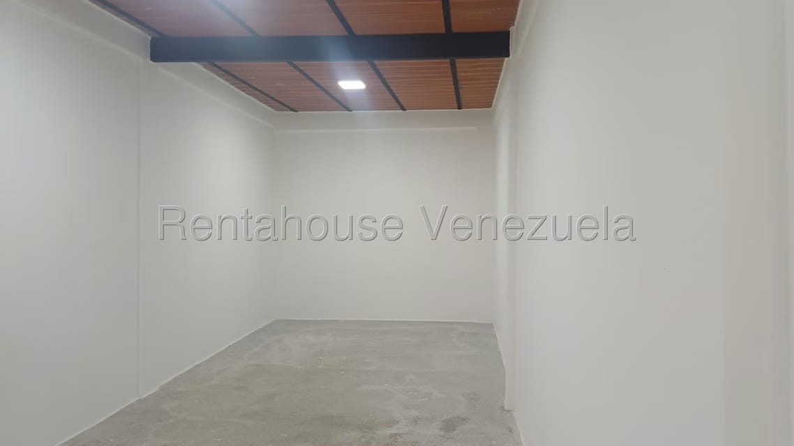Comercial (Local Comercial) en Alquiler en Ruiz Pineda, Miranda - 4