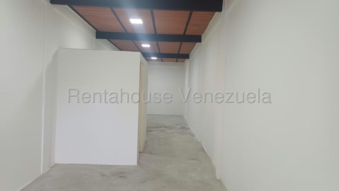 Comercial (Local Comercial) en Alquiler en Ruiz Pineda, Miranda - 8