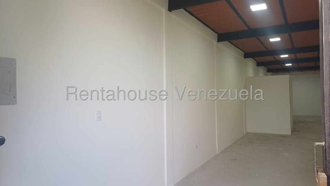 Comercial (Local Comercial) en Alquiler en Ruiz Pineda, Miranda - 9