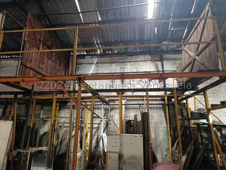 Comercial (Galpon - Deposito) en Venta en Catia, Distrito Metropolitano - 14