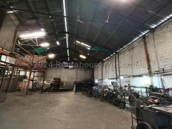 Comercial (Galpon - Deposito) en Venta en Catia, Distrito Metropolitano - 15