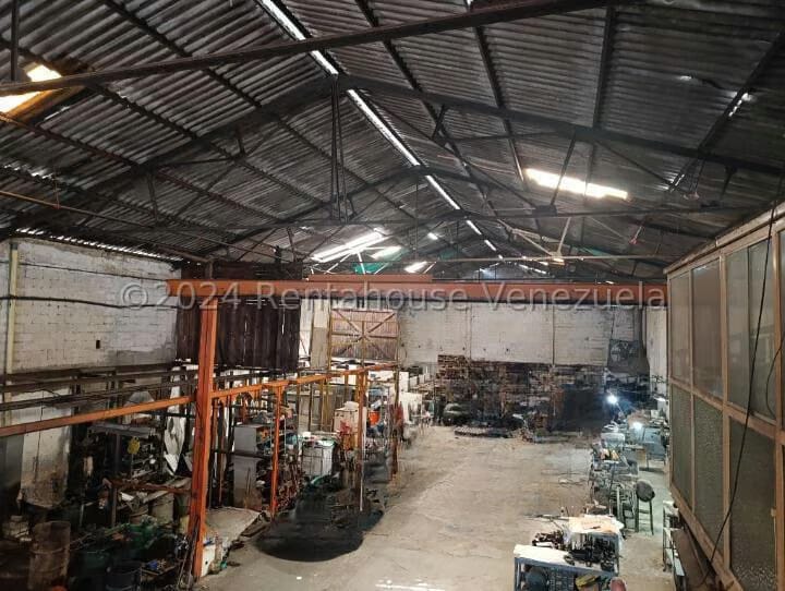 Comercial (Galpon - Deposito) en Venta en Catia, Distrito Metropolitano - 7