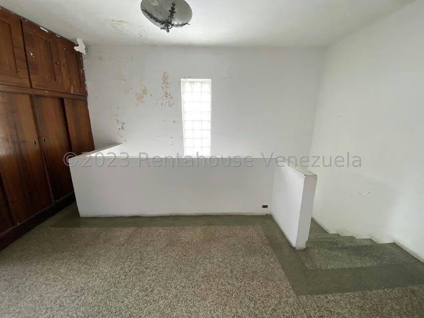 Comercial (Local Comercial) en Venta en Los Chaguaramos, Distrito Metropolitano - 9