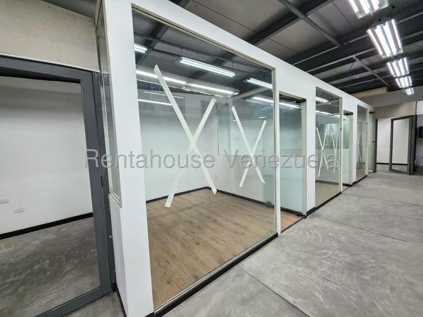 Comercial (Oficina) en Alquiler en La Trinidad, Distrito Metropolitano - 13