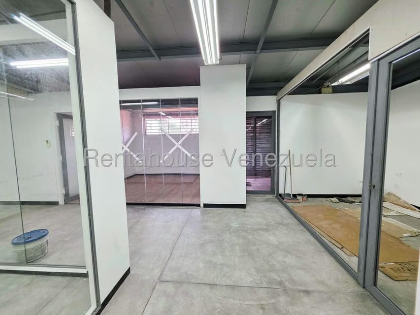 Comercial (Oficina) en Alquiler en La Trinidad, Distrito Metropolitano - 8