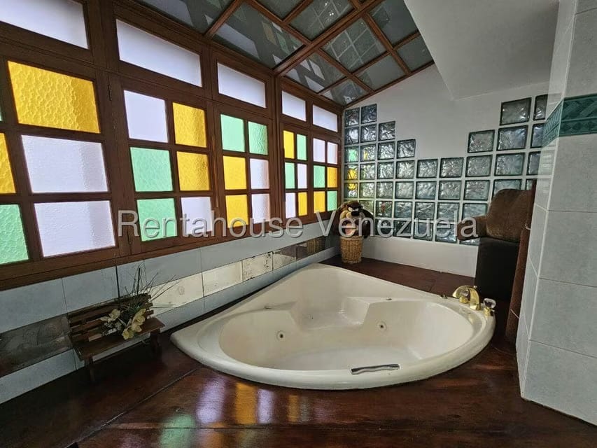 Apartamento (Duplex) en Venta en Terrazas del Avila, Distrito Metropolitano - 40