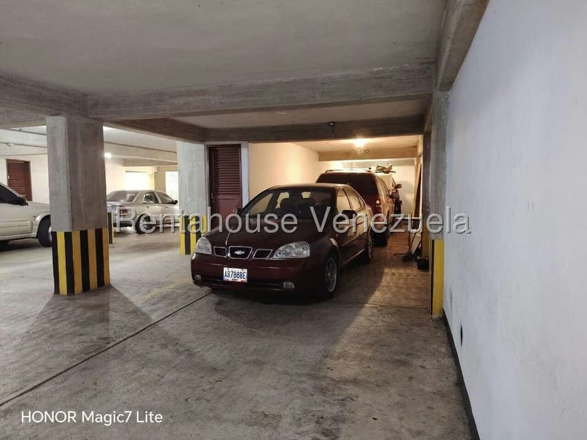 Apartamento (Duplex) en Venta en Terrazas del Avila, Distrito Metropolitano - 79