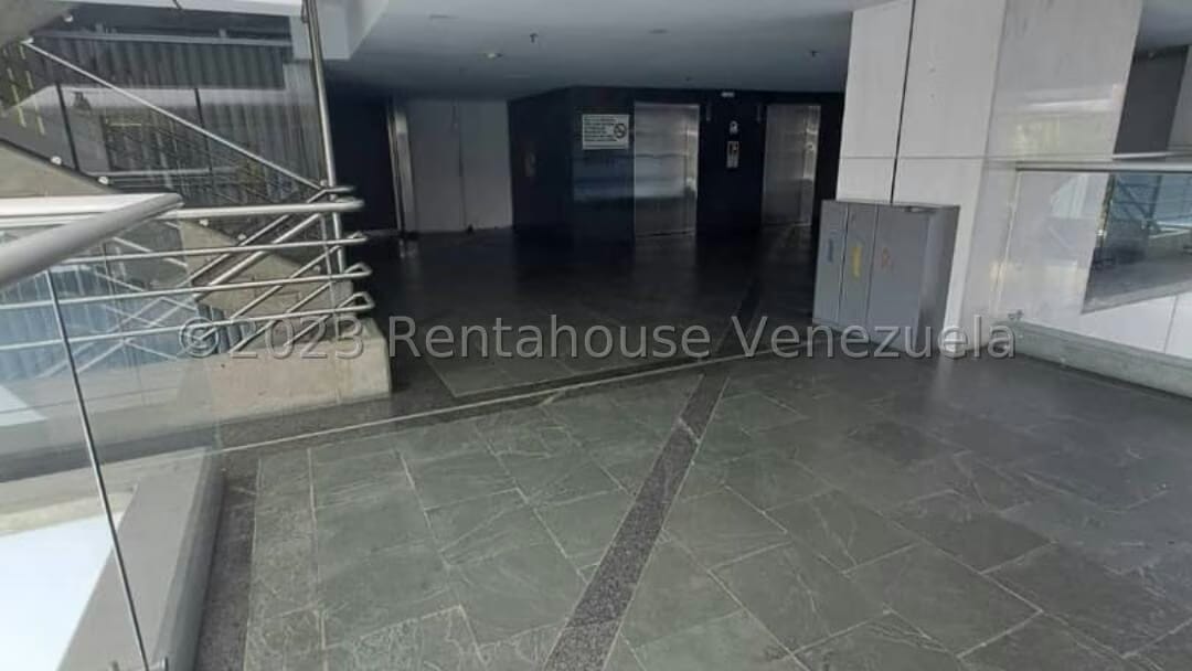 Comercial (Local Comercial) en Venta en Valle Grande, Miranda - 8