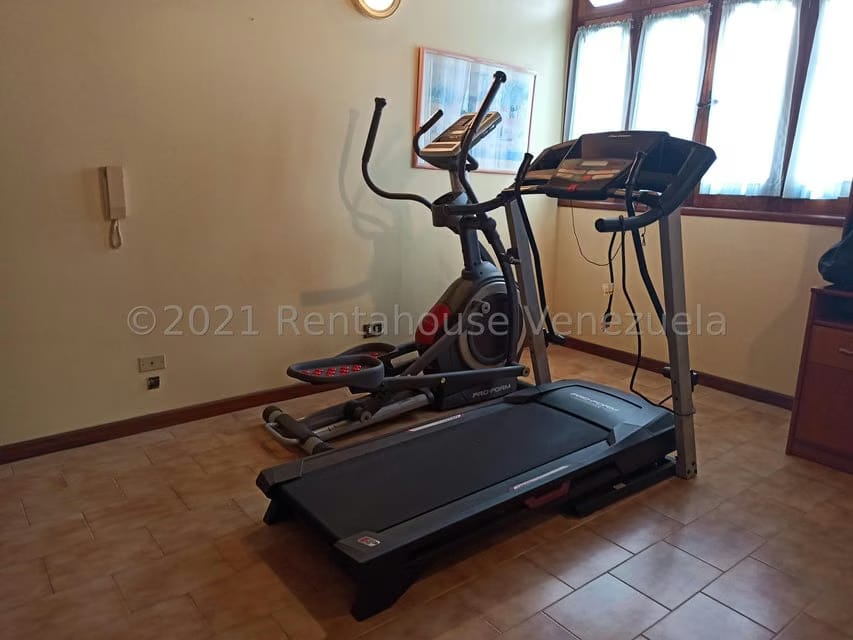 Casa (Duplex) en Venta en Los Naranjos del Cafetal, Distrito Metropolitano - 35