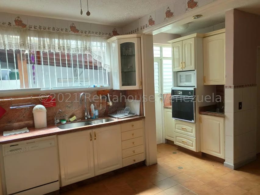 Casa (Duplex) en Venta en Los Naranjos del Cafetal, Distrito Metropolitano - 7
