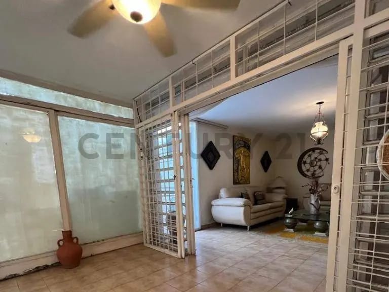 Venta de Hermosa Casa de Oportunidad en la Trinidad - 4