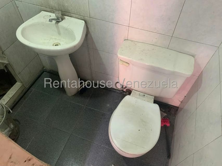Comercial (Galpon - Deposito) en Alquiler en Sabana Grande, Distrito Metropolitano - 16