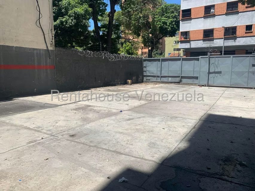 Comercial (Galpon - Deposito) en Alquiler en Sabana Grande, Distrito Metropolitano - 9