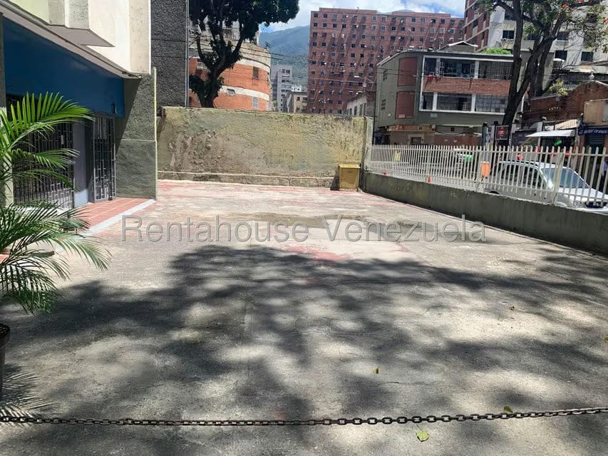 Comercial (Galpon - Deposito) en Alquiler en Sabana Grande, Distrito Metropolitano - 10
