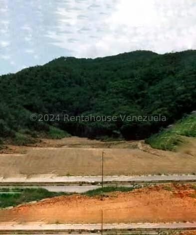 Terreno (Comercial) en Venta en Sector Industrial Cloris, Miranda - 3