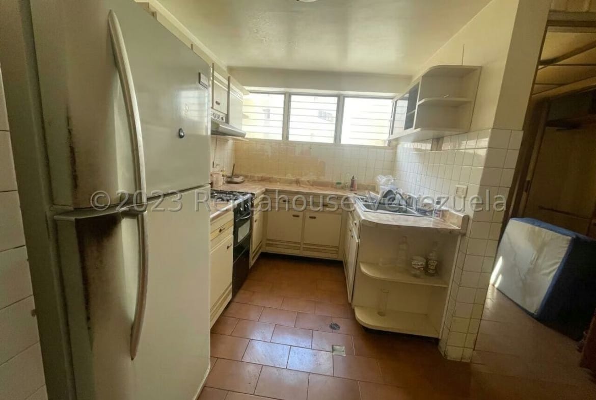APARTAMENTO EN VENTA-CECILIA GUTIERREZ - 4