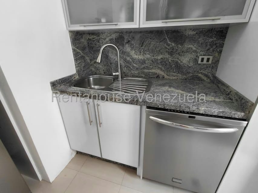 Apartamento (1 Nivel) en Alquiler en Miravila, Distrito Metropolitano - 17
