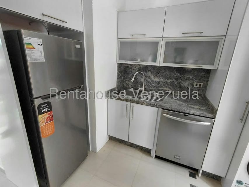 Apartamento (1 Nivel) en Alquiler en Miravila, Distrito Metropolitano - 18