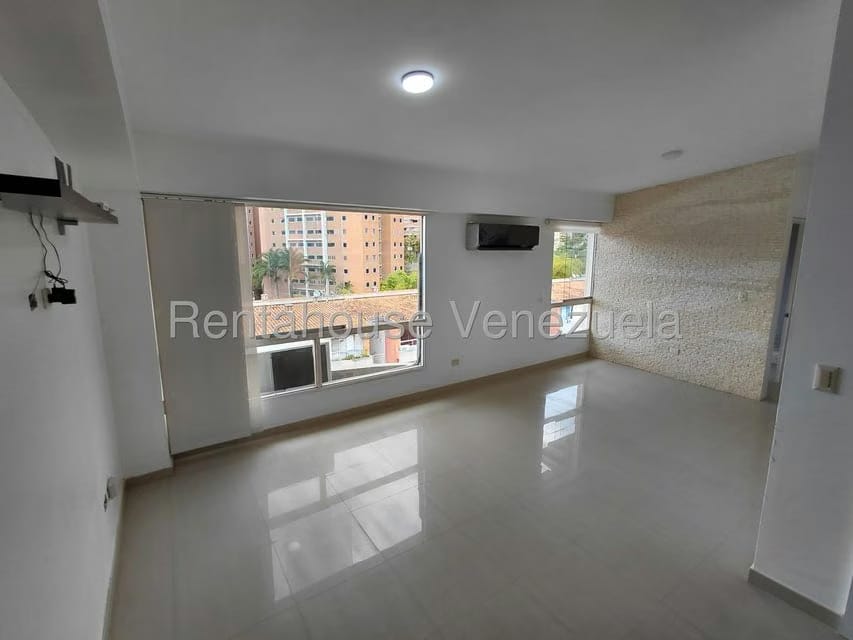 Apartamento (1 Nivel) en Alquiler en Miravila, Distrito Metropolitano - 5