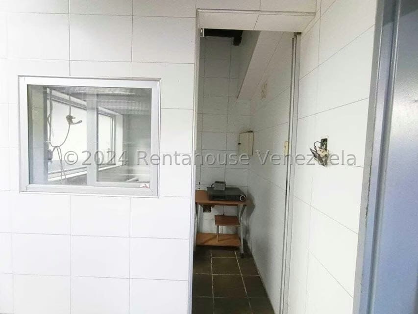 Comercial (Local Comercial) en Alquiler en Parroquia Juan de Villegas, Lara - 14
