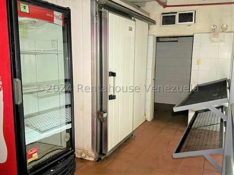 Comercial (Local Comercial) en Alquiler en Parroquia Juan de Villegas, Lara - 23