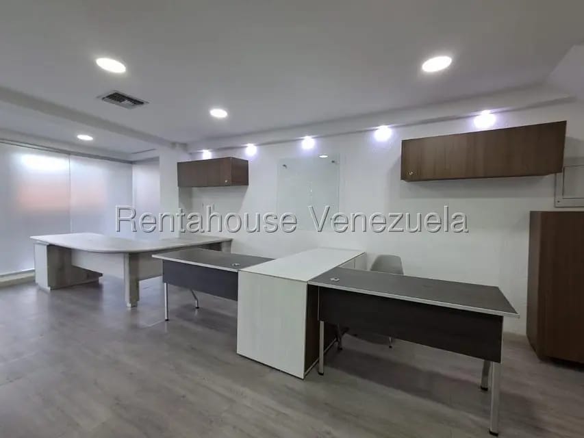 Comercial (Local Comercial) en Alquiler en Prebo II, Carabobo - 18