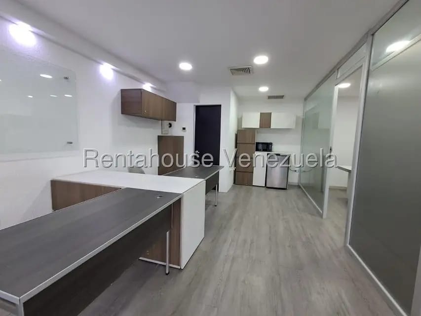 Comercial (Local Comercial) en Alquiler en Prebo II, Carabobo - 22