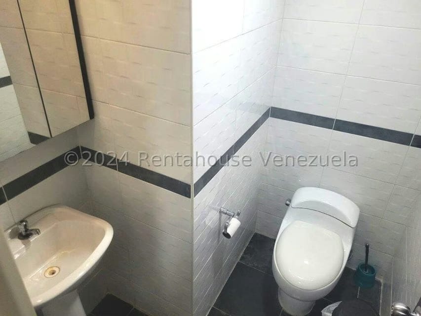 Comercial (Oficina) en Venta en La Lagunita Country Club, Distrito Metropolitano - 17