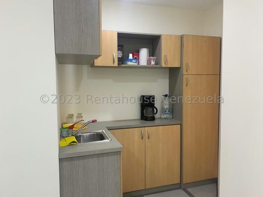 Comercial (Local Comercial) en Venta en Macaracuay, Distrito Metropolitano - 6
