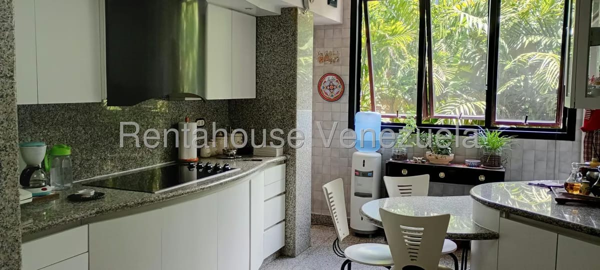 Apartamento (1 Nivel) en Alquiler en La Castellana, Distrito Metropolitano - 5